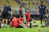 Calvin Verdonk mencetak debut ketika Lille takluk dari Lens
