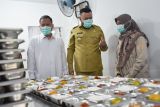 Wako Fadly Amran tinjau Dapur Makan Bergizi Gratis yang dikelola Yayasan Indonesia Maju Kosong Delapan