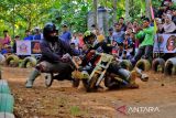 Serunya aksi balap gledekan di Hutan Edukasi Kalisuren Kendal