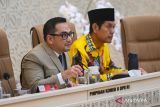 Komisi II DPR meminta KPU mengklarifikasi soal rahasiakan data diri capres