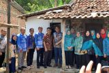 PT SBS salurkan bantuan bedah rumah, renovasi Pustu, pembangunan drainase hingga bantuan paving blok di Tanjung Enim
