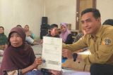Ratusan warga Lombok Timur dapat sertifikat PTSL