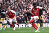 Tim Arsenal geser Liverpool usai hantam West Ham 2-0