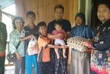 Badan Kesbangpol Palangka Raya serahkan bantuan kepada anak berisiko stunting