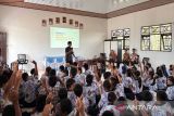 Diskominfostandi Katingan kenalkan dunia pemprogramanke pelajar SMP