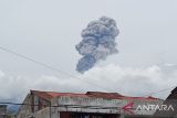 Gunung Marapi di Sumbar meletus Kamis siang lontarkan abu