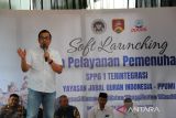 Staf Khusus Menteri UMKM Hasby Muhammad Zamri menyampaikan sambutan saat Soft Launching Satuan Pelayanan Pemenuhan Gizi (SPPG) 1 Terintegrasi di wilayah Kelurahan Mekarwangi, Kecamatan Tanah Sareal, Kota Bogor, Jawa Barat, Minggu (12/10/2025). Dapur SPPG yang dikelola Yayasan Jabal Quran Indonesia dan PPUMI tersebut akan melayani 4000 penerima manfaat program Makan Bergizi Gratis (MBG) dan rencananya telah disiapkan sebanyak tujuh dapur SPPG yang lainnya dengan kapasitas produksi mencapai 28 ribu penerima manfaat program MBG untuk disebarkan ke seluruh siswa yang ada wilayah di Kecamatan Tanah Sareal, Kota Bogor. ANTARA Megapolitan/Arif Firmansyah.