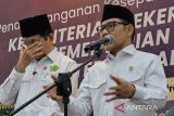 Menko PM ungkap alasan pemerintah bantu bangun Al Khoziny pakai APBN