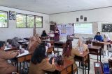 Cegah perundungan sejak dini, UMPR bimbing Guru SDN 6 Langkai literasi hukum