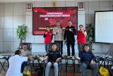 Polres Manggarai mengumpulkan belasan kantong darah saat HUT Humas Polri