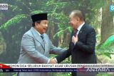 Prabowo warmly welcomed by Anwar Ibrahim at ASEAN Summit