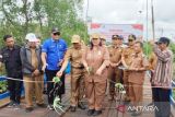 Pemkab Kapuas resmikan jembatan kayu ulin penghubung antardesa