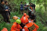BPBD Kota Kediri evakuasi pendaki terpeleset di Bukit Klotok
