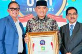 Regent Rahmat Trianto receives Top GPR Award 2025