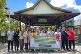 UPR latihan dan transfer teknologi produk gummy jelly buah di agrowisata