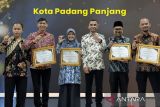 Pemkot Padang Panjang raih Anugerah Kota Informatif 2025
