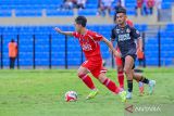 Momen bertanding di Stadion Brawijaya buat Semen Padang FC