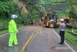 Akses jalan di Kabupaten Solok sudah bisa dilewati usai longsor