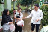 Legislator RI Ade Rezki salurkan ratusan paket sembako untuk korban bencana Sumbar