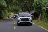 Sensasi mengendarai mobil ramah lingkungan Toyota di Pulau Lombok