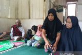 Pegangan kayu selamatkan satu keluarga dari maut longsor Talamau