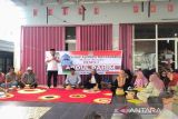 Anggota DPRD Tanah bumbu Provinsi Kalimantan Selatan, Abdul Rahim mendengarkan dan memperjuangkan aspirasi warga Batulicin terkait penanganan infrastruktur di wilayah tersebut.

Aspirasi yang disampaikan warga diantaranya penerangan jaalan umum (PJU) yang kurang berfungsi secara maksimal,  pemenuhan kebutuhan akses jalan dan trasportasi berupa speed boad warga Pulau Burung Kecamatan Simpang Empat.