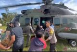 TNI AU kerahkan heli antar logistik ke lokasi bencana di Sumbar