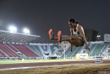 Atlet lompat jauh Indonesia Maria Natalia Londa melakukan lompatan pada final lompat jauh putri  SEA Games 2025 di Suphachalasai National Stadium, Pathum Wan, Bangkok, Thailand, Selasa (16/12/2025). Maria Londa meraih medali perunggu dengan lompatan sejauh 6,27 meter sedangkan medali emas diraih atlet Vietnam Thi Loan Tran dengan lompatan sejauh 6,53 meter dan medali perak diraih atlet Vietnam Thi Thuy Hang Ha dengan lompatan sejauh 6,29 meter. ANTARA FOTO/Nova Wahyudi/wsj.