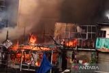 14 rumah semi permanen terbakar di Kapuk Muara Jakut