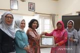 Ketua DPRD NTB terima penghargaan tokoh perempuan inspiratif
