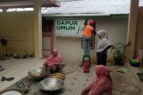 Baznas Agam dirikan dapur umum bagi 500 warga terdampak banjir bandang susulan di Maninjau