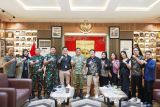 Pangdam XIV/Hasanuddin perkuat edukasi kebangsaan lewat ekonomi kreatif