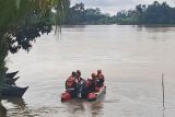 Tim gabungan cari warga tenggelam di DAS Kahayan