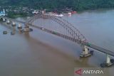 Tongkang muat batubara tabrak jembatan Mahulu Samarinda
