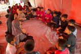 BNPB mendirikan sejumlah tenda belajar darurat bagi siswa terdampak banjir di Aceh