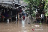 Curah hujan tinggi, banjir rendam 35 RT dan 23 ruas jalan di Jakarta