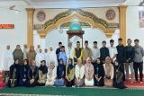 Mahasiswa KKN UNAND silaturahim dengan warga Sungai Tarab Tanah Datar