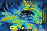 BMKG mendeteksi Siklon Tropis Nokaen memicu hujan dan gelombang laut tinggi