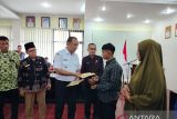 Kemensos serahkan santunan Rp2,92 miliar ke korban bencana hidrometeorologi di Agam