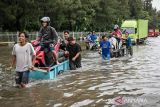 Banjir Jakarta, hingga pukul 09.00 WIB 35 RT dan 23 jalan terendam