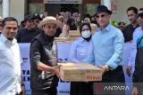 Peradi Padang salurkan bantuan ke warga terdampak bencana di Solok