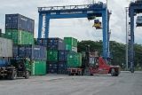 Pelindo genjot perbaiki alat angkut kontainer di Pelabuhan Pantoloan