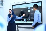 Papan Interaktif Digital membuat siswa lebih mudah memahami sains di kelas