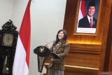 Menteri Komunikasi dan Digital Meutya Hafid menyampaikan sambutan saat forum perangkat daerah bertajuk Talenta Digital Jatim Mendunia di Gedung Negara Grahadi, Surabaya, Jawa Timur, Jumat (30/1/2026). Dalam kegiatan tersebut Kementerian Komunikasi dan Digital (Kemenkomdigi) berkolaborasi dengan Pemprov Jawa Timur guna mencetak 20 ribu talenta digital melalui sinergi pemerintah pusat, daerah, perguruan tinggi, akademisi serta perusahaan global. ANTARA Jatim/Moch Asim.