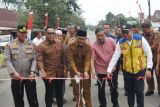 Bupati Sarolangun dampingi DPR RI resmikan jalan di Singkut tujuh