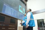 Aplikasi PLN Mobile yang terintegrasi dengan Virtual Command Center (VCC) dan sistem Pelayanan Teknik (Yantek) Mobile menjadi salah satu keunggulan PLN dalam meningkatkan pelayanan kepada pelanggan. Melalui aplikasi itu memungkinkan laporan gangguan ditindaklanjuti cepat dan terkoordinasi serta secara langsung terhubung dengan petugas, sehingga proses penanganan lebih cepat karena didukung sistem yang terintegrasi.

