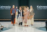 Wastra Nusantara melaju ke panggung: Penampilan fashion show perdana Kainnesia dengan koleksi 