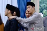Jajaran menteri dan pejabat halalbihalal dengan Presiden di Istana