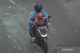 Mayoritas wilayah Indonesia berpotensi hujan dengan beragam intensitas