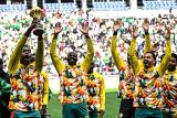 Senegal tetap pamerkan Piala Afrika meski gelar juara dicabut
